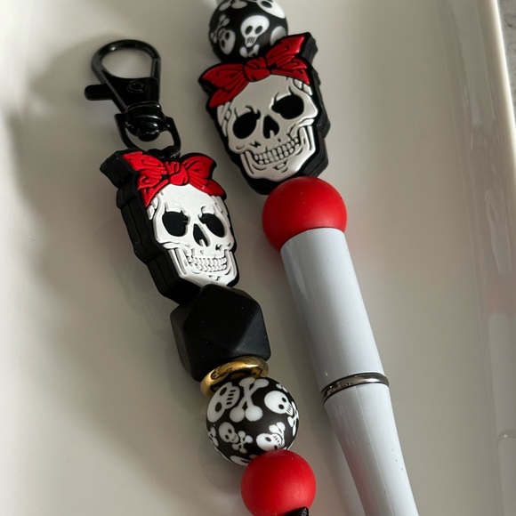 SET! Skull Keychain and Pen with Red and Black Accents - Picture 1 of 2